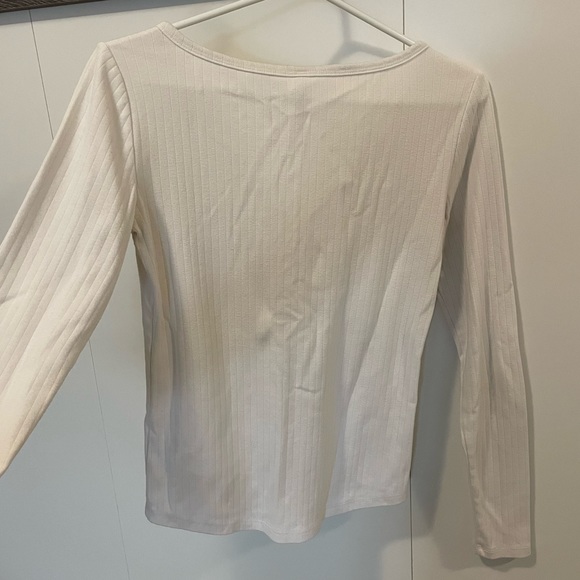 Aritzia Babaton white longsleeve - Picture 2 of 4